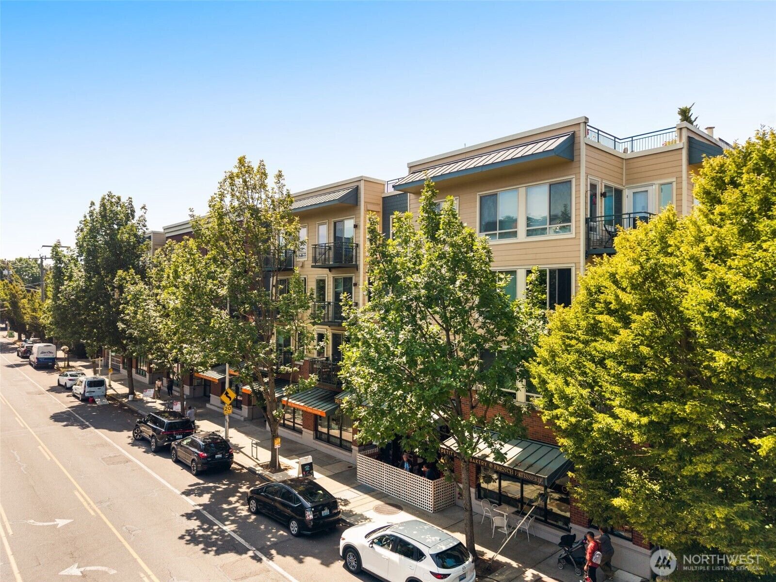 Property Photo:  6801  Greenwood Avenue N 304  WA 98103 