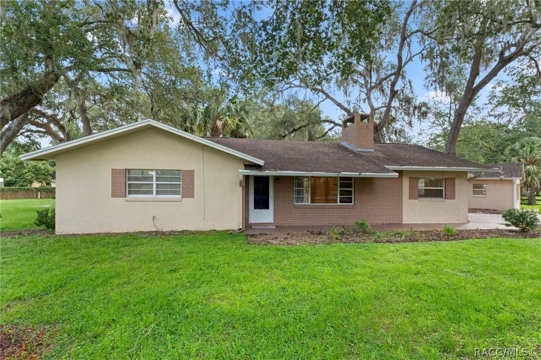 Property Photo:  4929 E Shady Acres Drive  FL 34453 
