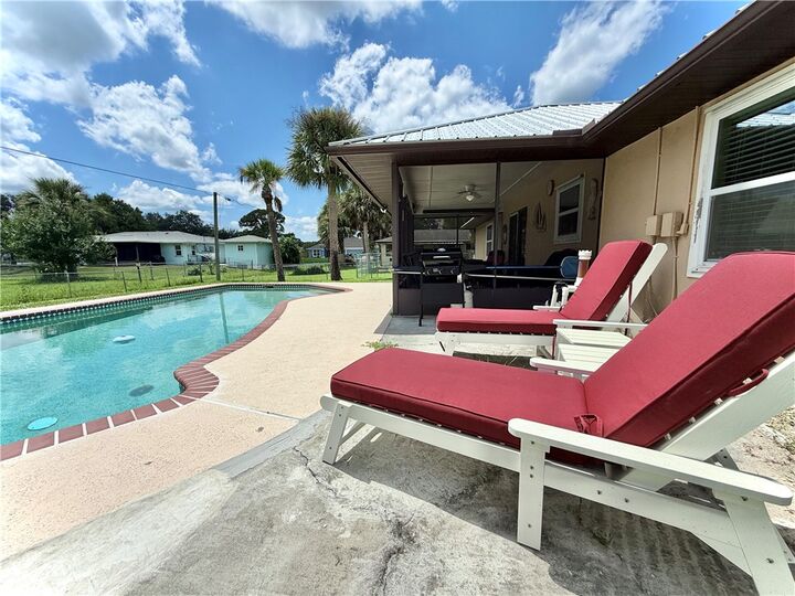 Property Photo:  757 Beard Avenue  FL 32958 