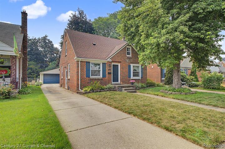 Property Photo:  1521 Highview Street  MI 48128 