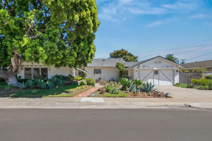 Property Photo:  8925 Cliffridge Avenue  CA 92037 