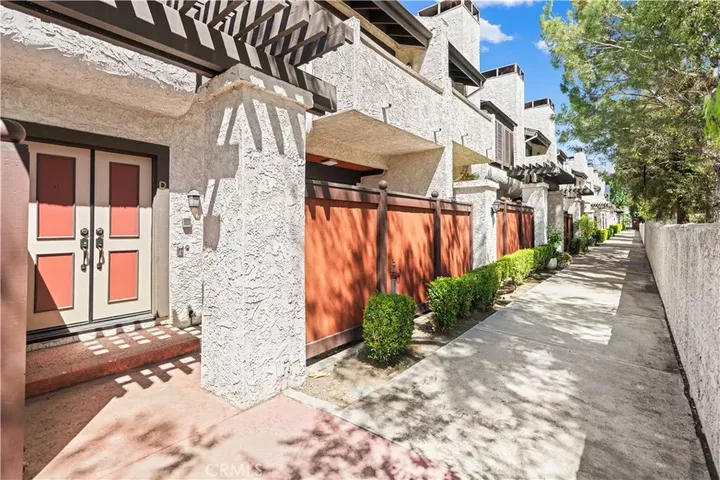 Property Photo:  454 West Huntington Drive D  CA 91007 