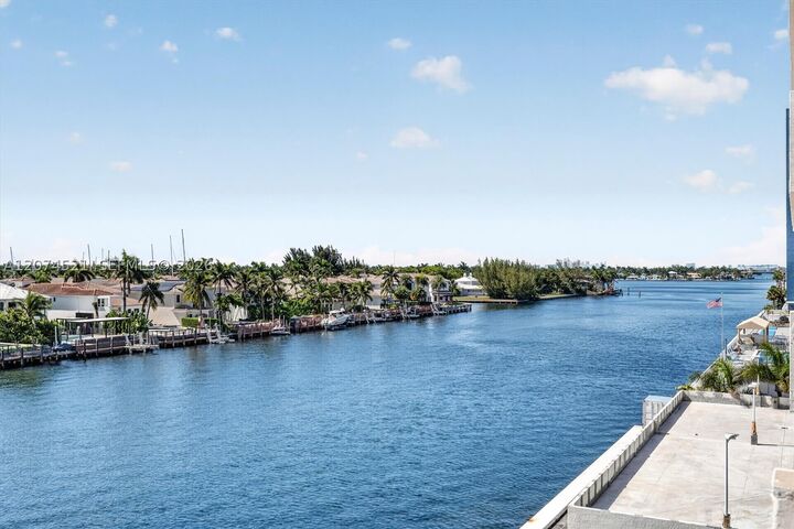 Property Photo:  1500 S Ocean Dr 5E  FL 33019 