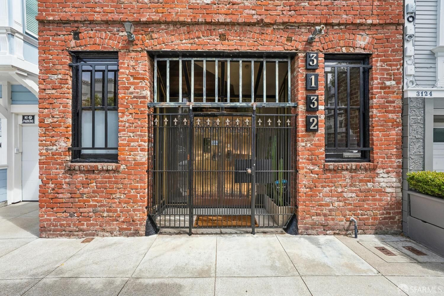 Property Photo:  3132 Laguna Street  CA 94123 
