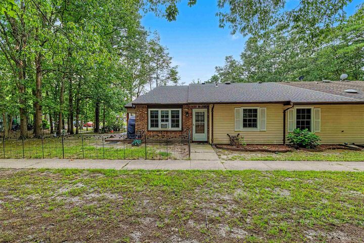 Property Photo:  7 Driftwood Dr 7  NJ 08087 
