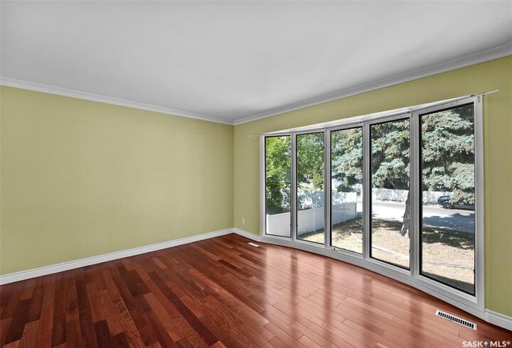 Property Photo:  138 Mayfield Road  SK S4V 0B6 