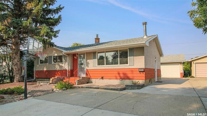 60 Gale Street — photo 1