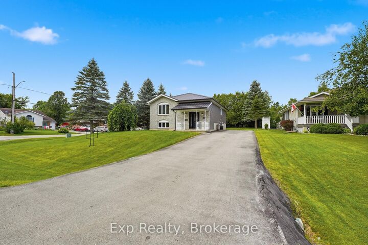 Property Photo:  21 South Maloney Street  ON K0K 2M0 