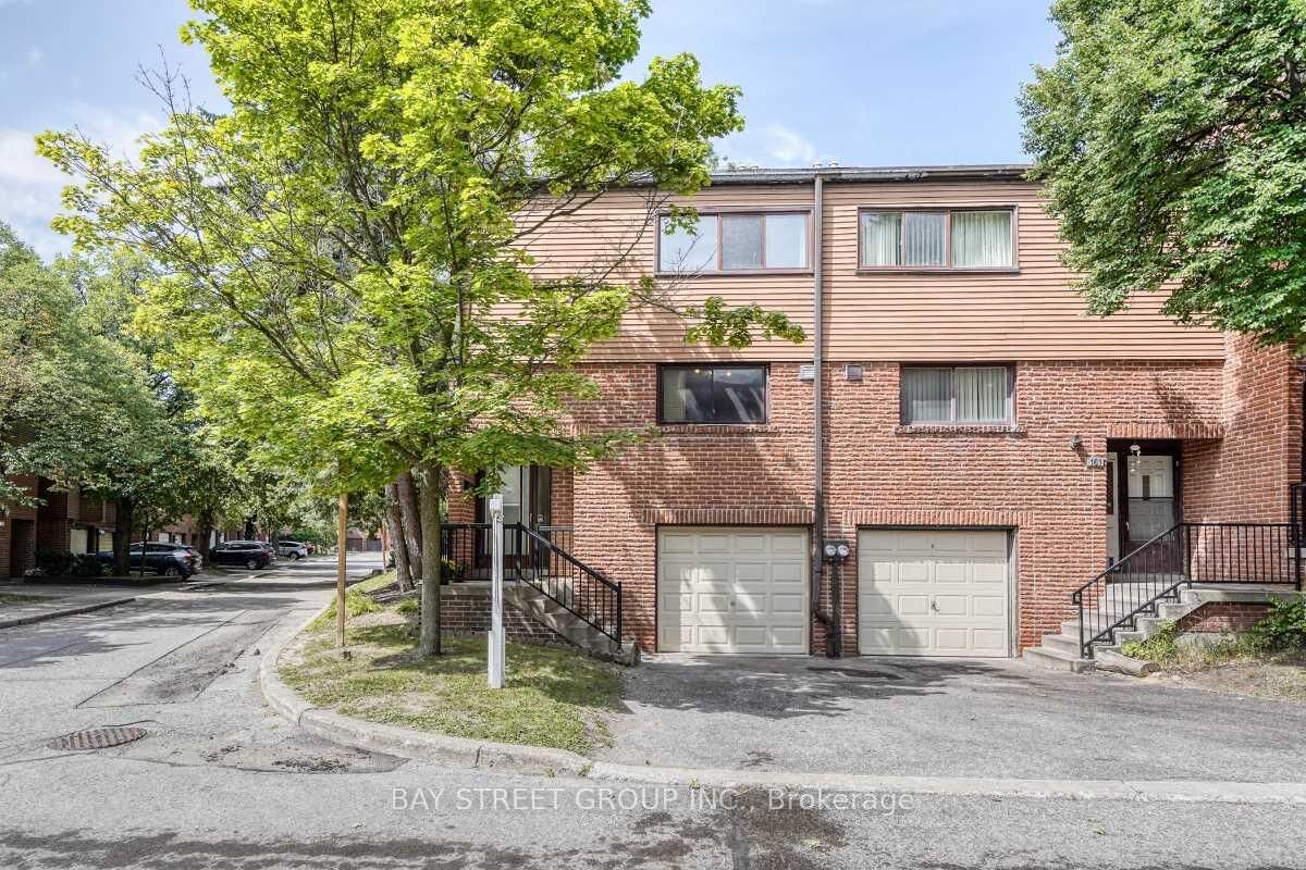 Property Photo: 163 Song Meadoway N/A ON M2H 2V1