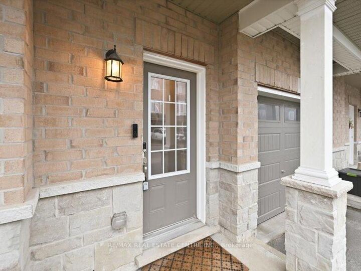 Property Photo: 122 Dundas Street E 9 ON L9H 7N3