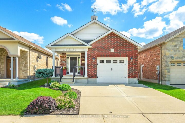 11 Lockwood Street — photo 1