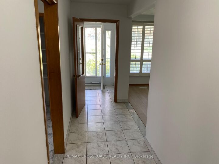 Property Photo: 91 Bickerton Crescent ON M2J 3T2