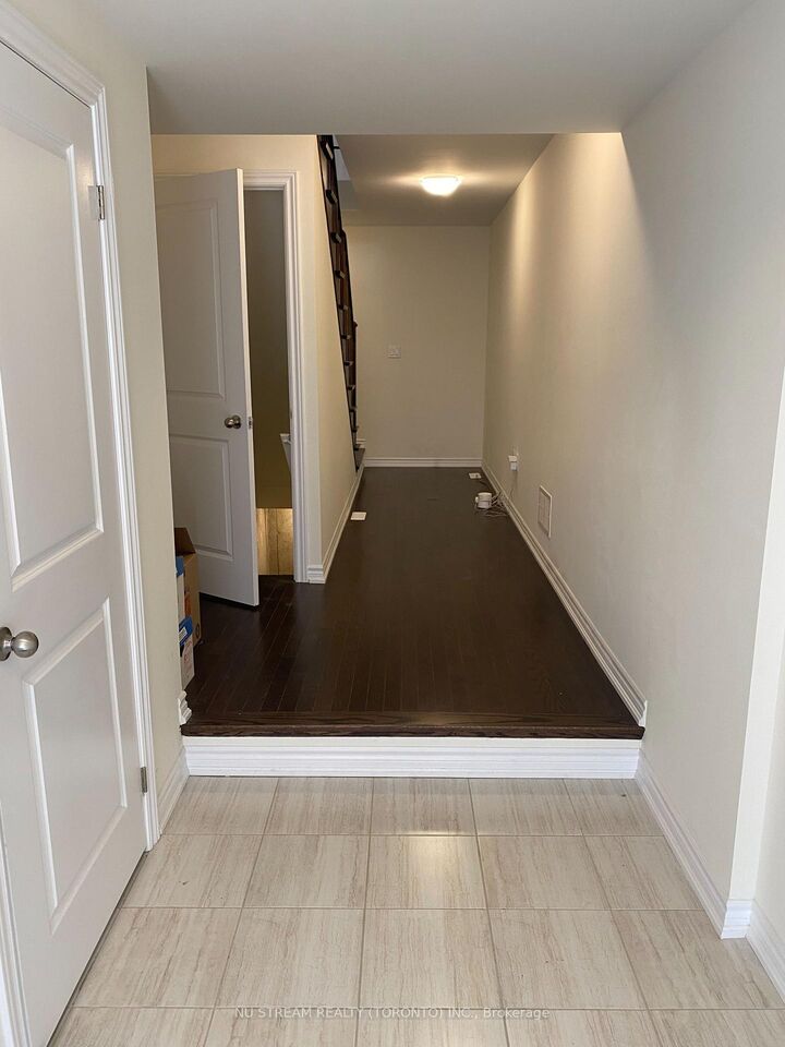 Property Photo: 11 Griffith Street ON L4G 7B6