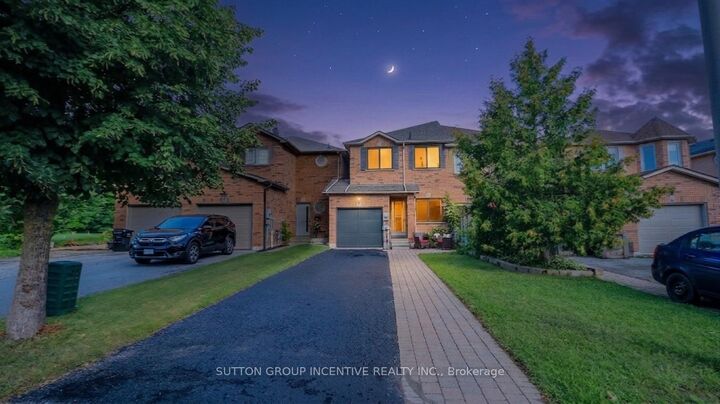 15 Bruce Crescent — photo 1