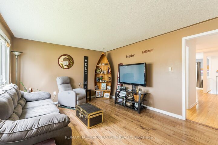 Property Photo: 767 Duffus Street ON K9J 4K3