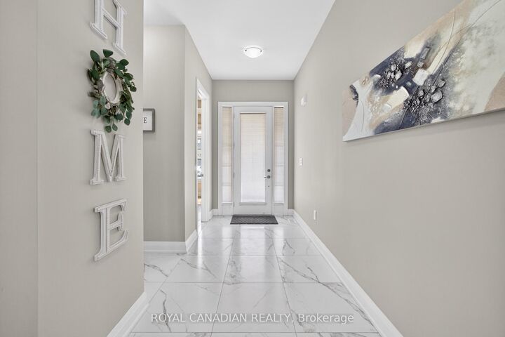Property Photo:  1531 Kitchen Court  ON L9E 1Y7 