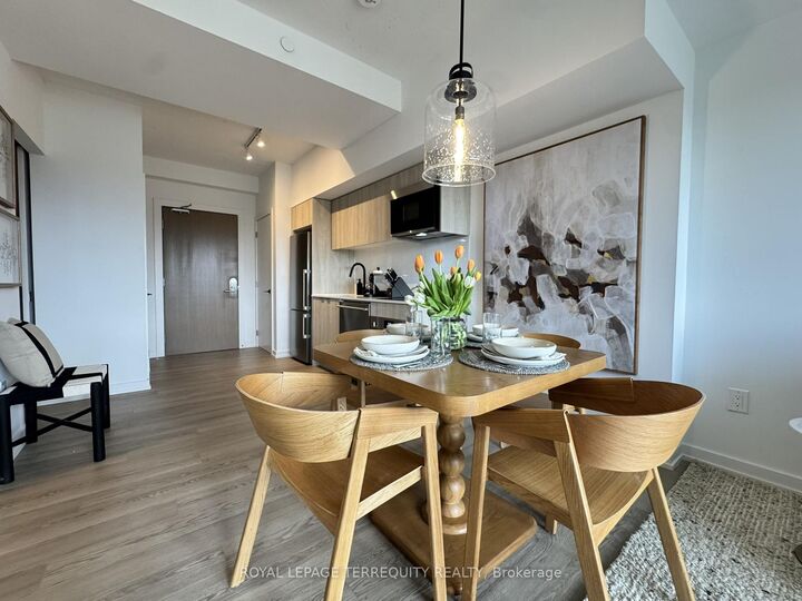 Property Photo:  100 Carrick Trail 512  ON P1P 0J5 