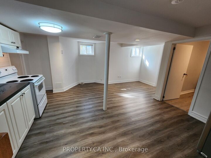 Property Photo:  159 Sandyhook Square Bsmt  ON M1W 3N6 
