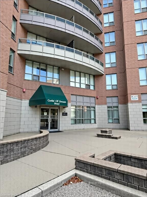 Property Photo:  4640 Kimbermount Avenue 707  ON L5M 5W6 