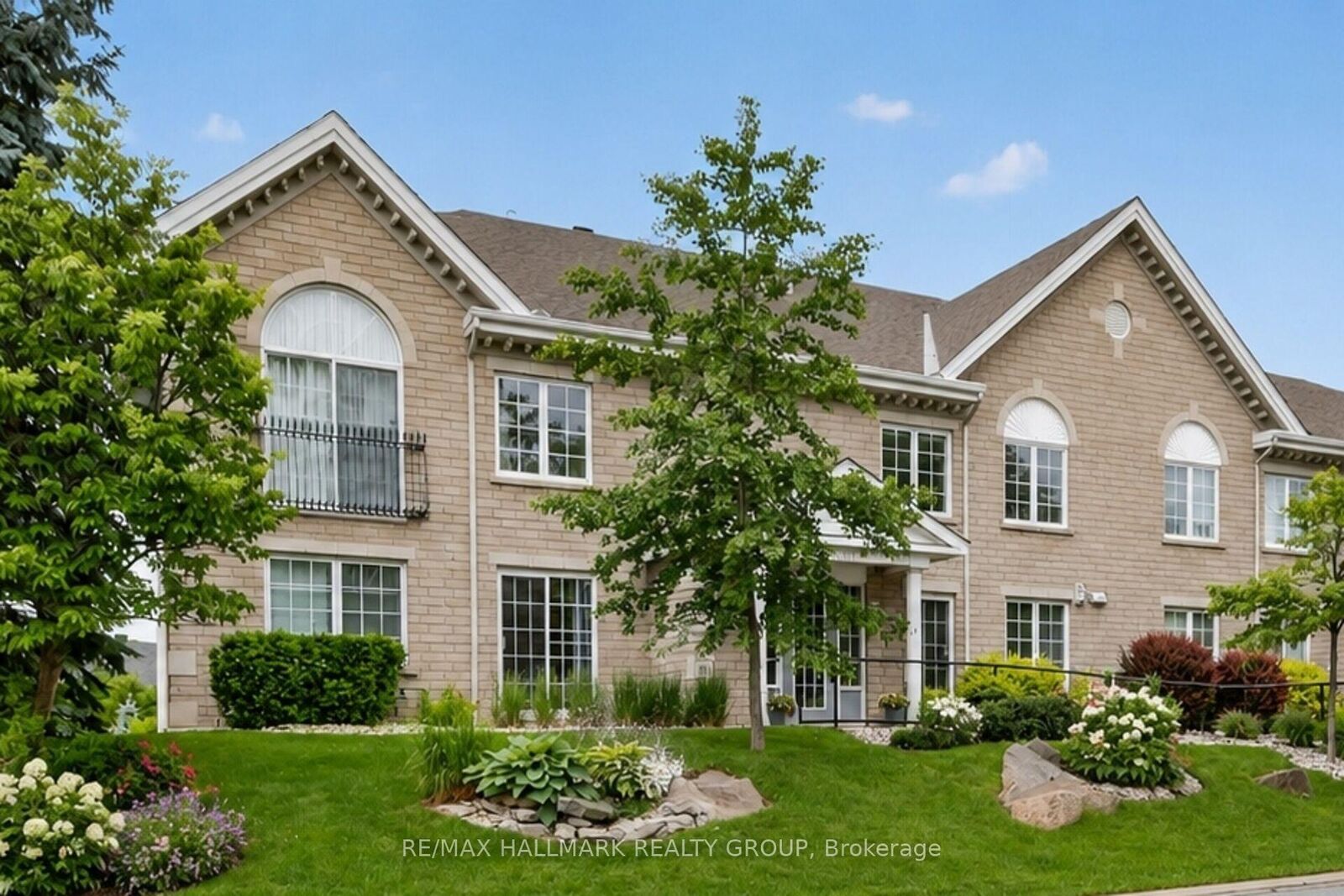 Property Photo:  51 Robson Court 2B  ON K2K 2W1 
