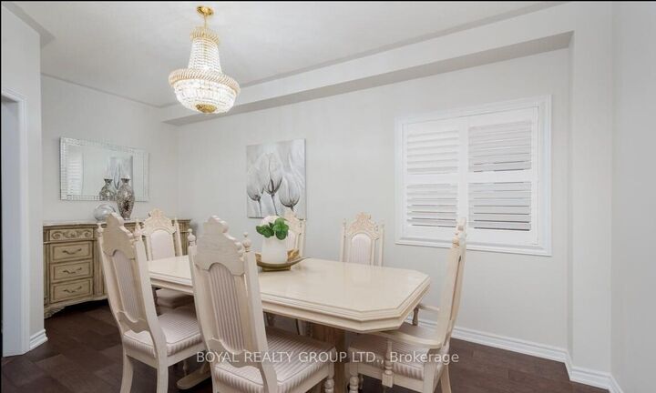 Property Photo: 118 Footbridge Crescent ON L6R 0T9