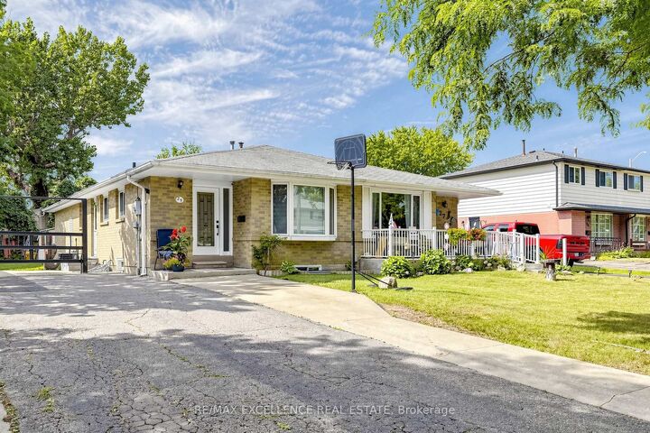 25 Graymar Road — photo 1