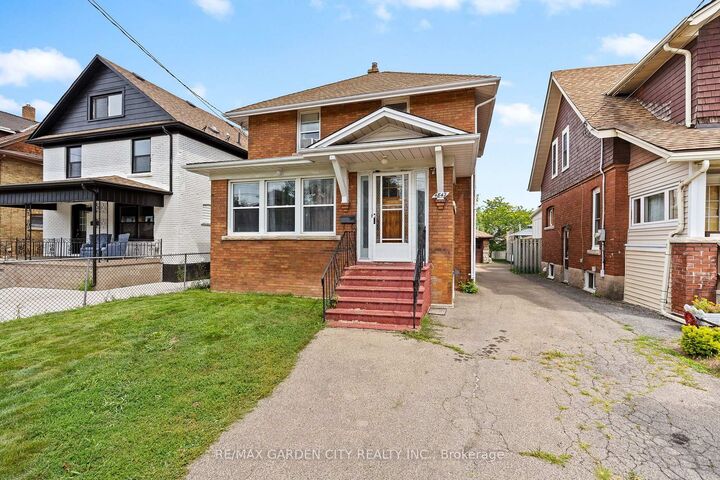 Property Photo:  4842 Fourth Avenue  ON L2E 4P1 