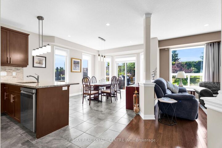 Property Photo: 35 St. Paul's Place ON L9W 0A5