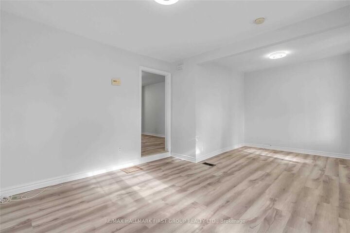 Property Photo:  52 Malta Street  ON M1N 2L4 