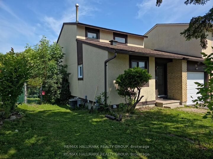 Photo de la propriété:  16 Tedwyn Drive  ON K2J 1T8 