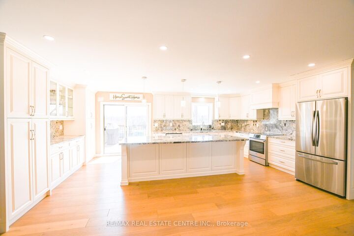 Property Photo: 1765 10th Line West N/A ON K0L 1L0