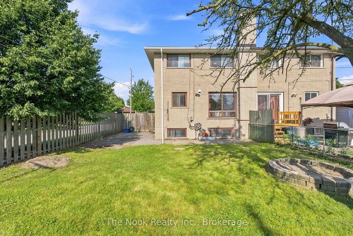 Property Photo: 98 Durham Street ON L1J 5P8