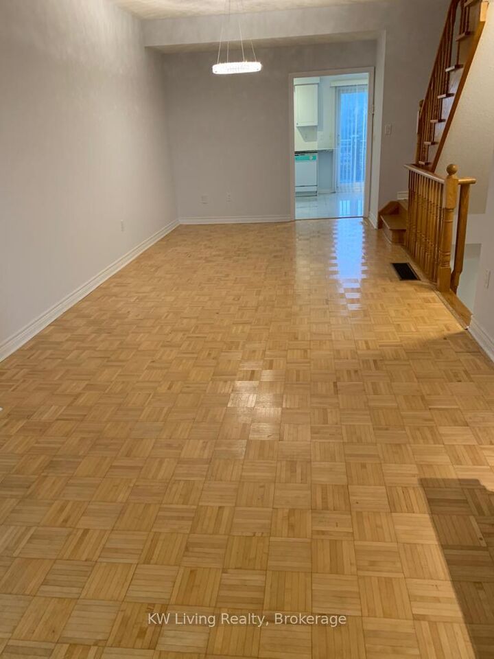 Property Photo:  9133 Bayview Avenue Th76  ON L4B 4V6 