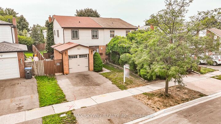 Property Photo: 59 Skegby Road ON L6V 2T8