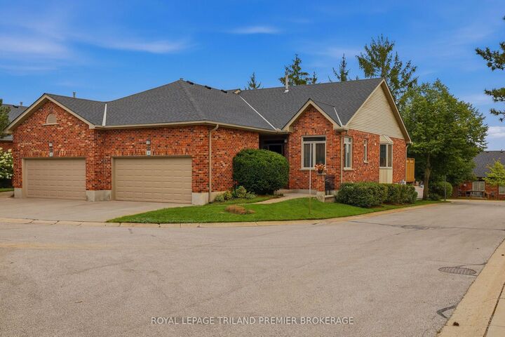 400 Ambleside Drive 31 — photo 1