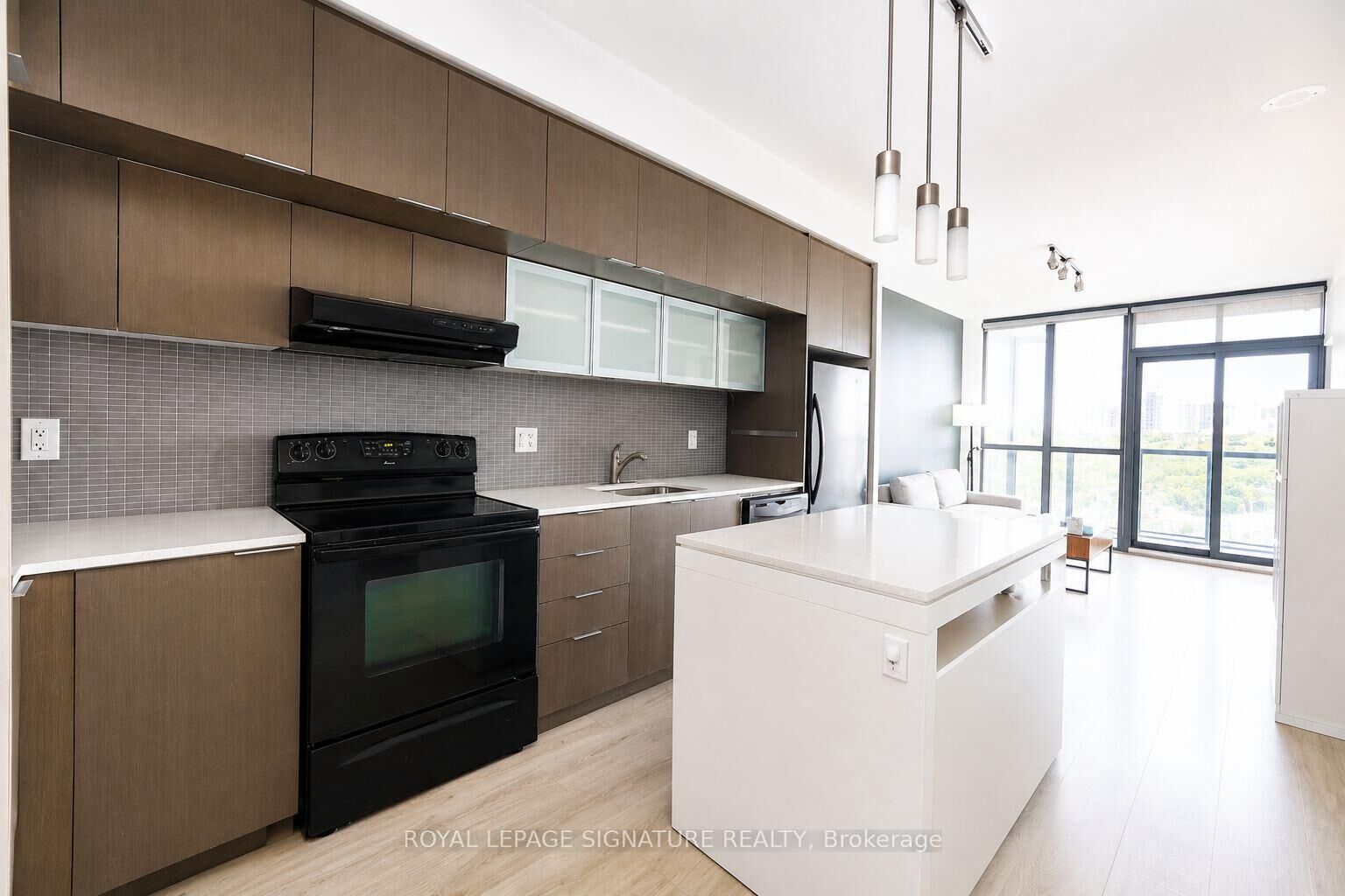 Property Photo:  110 Charles Street E  ON M4Y 2W7 