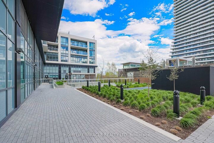 Property Photo: 65 Annie Craig Drive 1110 ON M8V 0C4