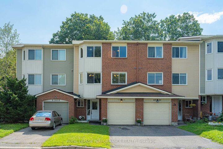 Property Photo:  6966 Bois Avenue  ON K1C 5L5 