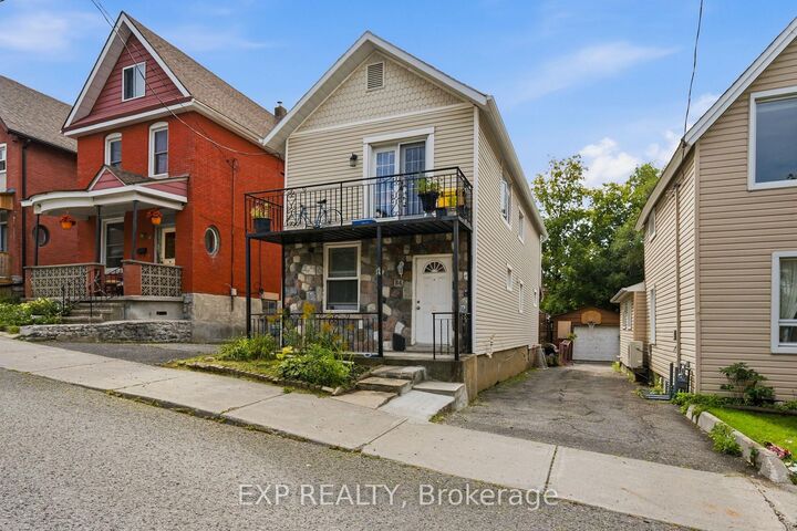 Property Photo:  84 Anderson Street  ON K1R 6T7 