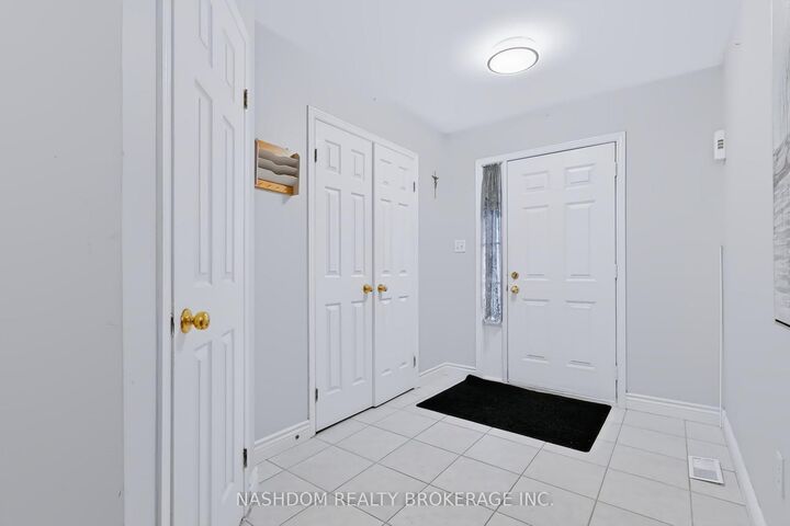 Property Photo: 1283 Blanshard Drive 14 ON L7M 4T8