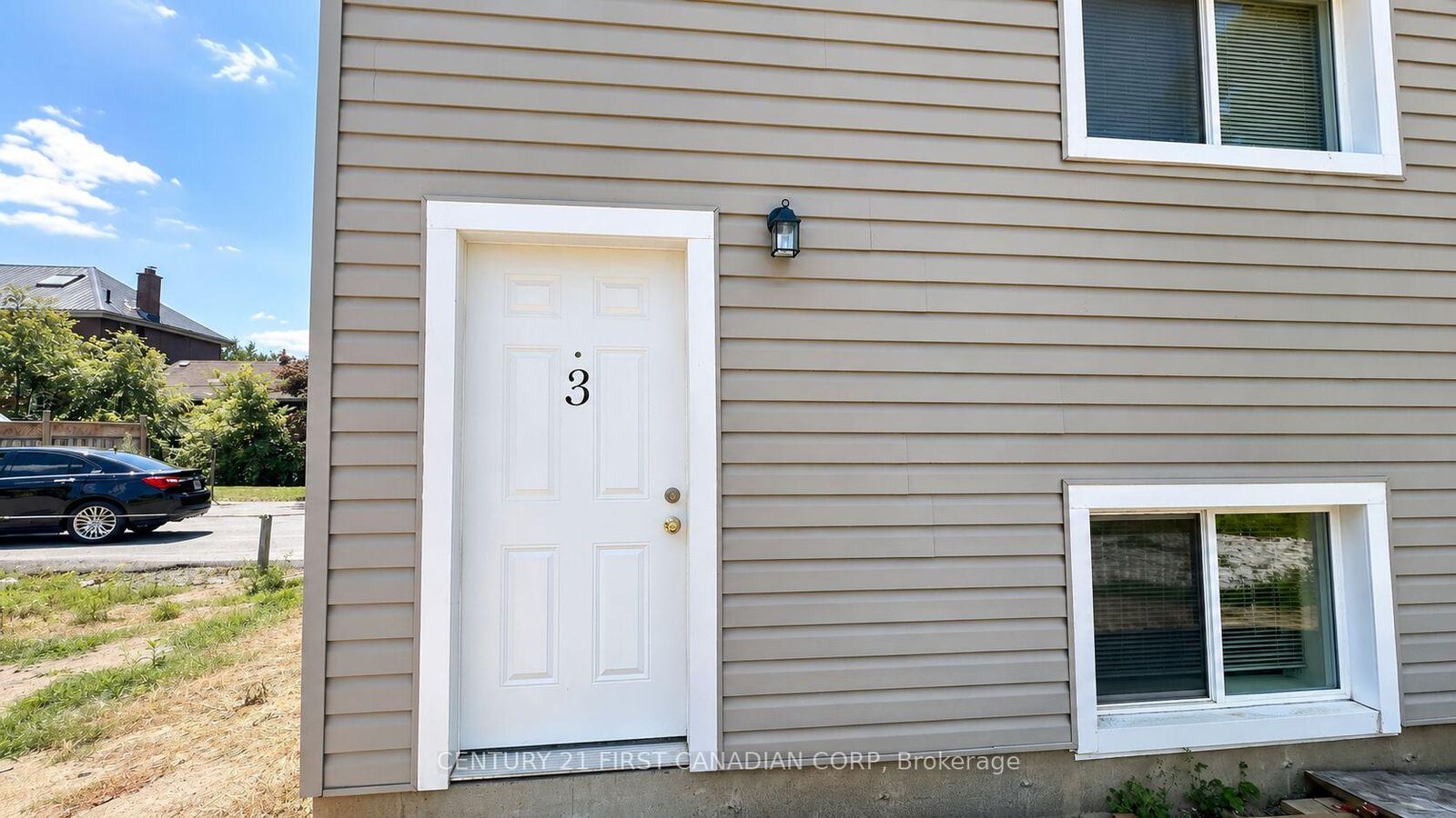 Property Photo:  780 Little Hill Street 3  ON N5Z 1M9 