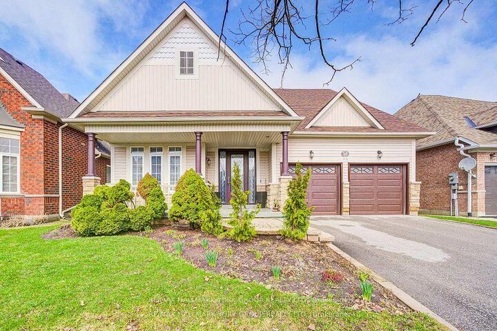 26 Regalia Way — photo 1