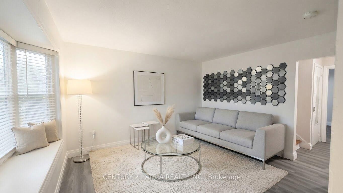 Property Photo:  79 Ellington Drive  ON M1R 3Y2 
