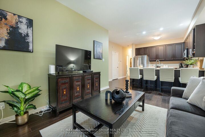 70 Lovegrove Lane — photo 1