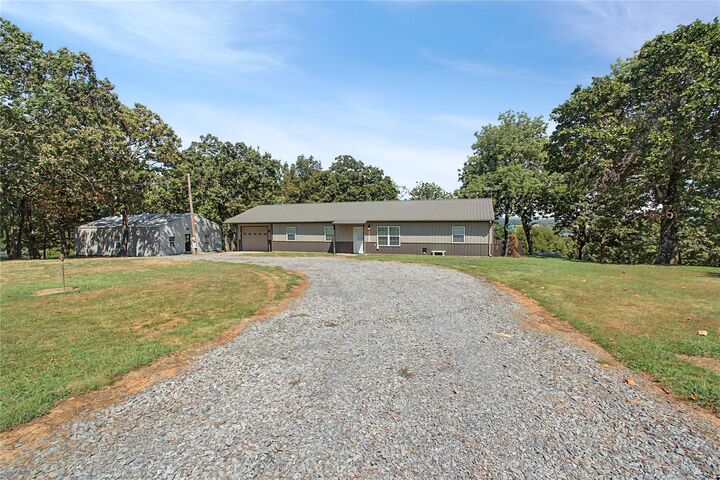 Property Photo:  4930 S 71st Street E  OK 74403 