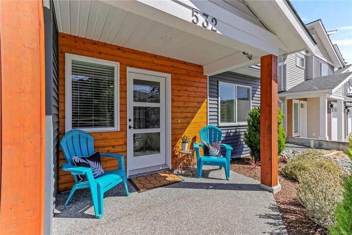 Property Photo: 532 Lori Pl BC V9R 0H8