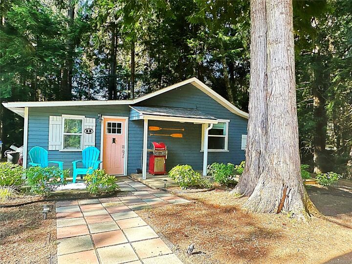 Property Photo: 324 Chester Rd BC V9K 1B9