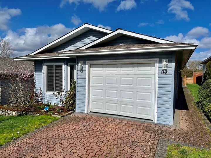 Property Photo: 82 Wolf Lane BC V9A 7M2