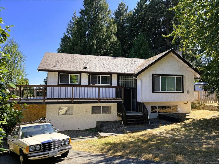 921 Coburn Pl — photo 1