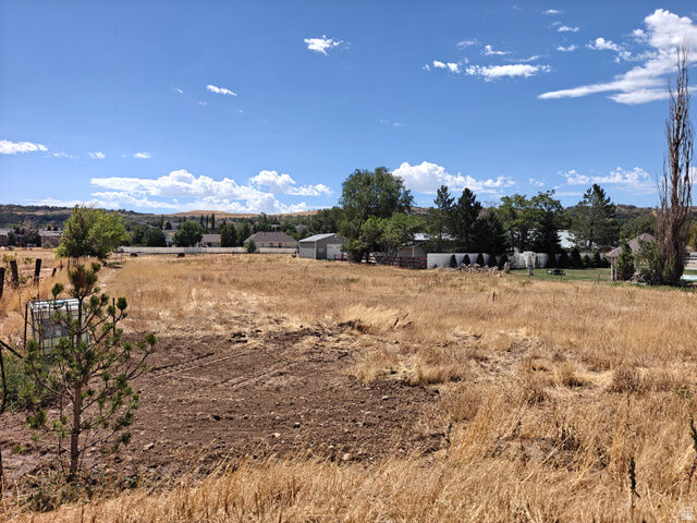 Property Photo:  2063 E South Weber Dr  UT 84405 